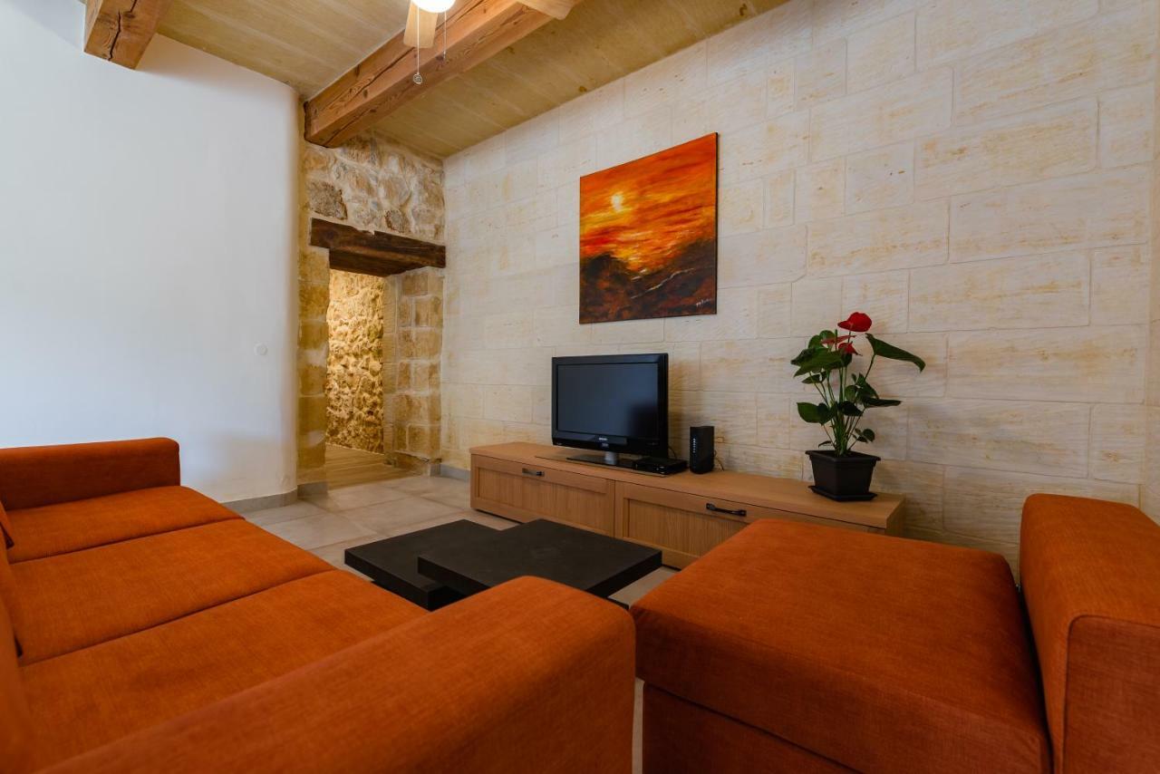 Entire - Gemini Farmhouse, Gozo Villa Nadur